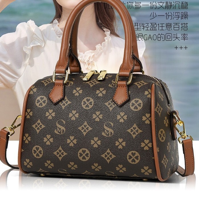 Designer Bag Tote Bag Pillow Bag 2025 New Versatile Handbag Vintage Boston Bag High-value Commuter Shoulder Luxury Bag Crossbody Women's Bag