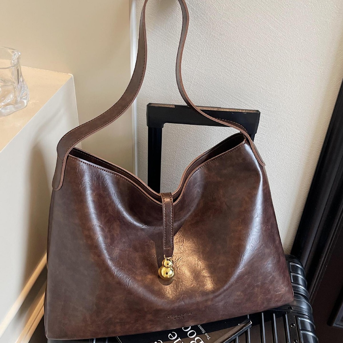 Autumn design New Women s Shoulder Bag Retro Commuter Bag Women s New Fashion Shoulder Bag Large Capacity Underarm Bag Women s Crossbody Bag Autumn Ne