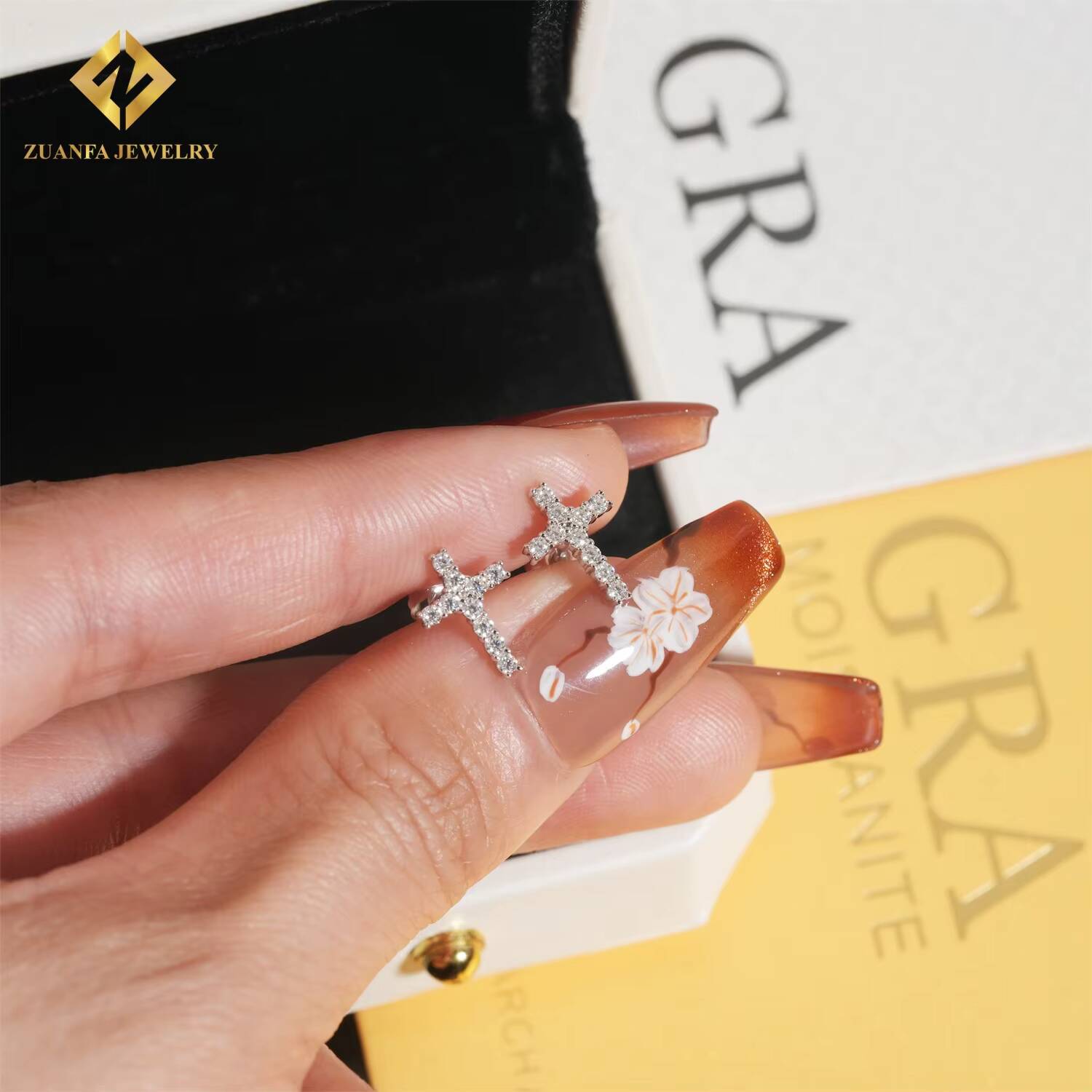 Hip Hop Cross Design Earrings Jewelry 925 Silver Iced Out VVS Moissanite Diamond Cross Earrings Unisex Pass Diamond Tester