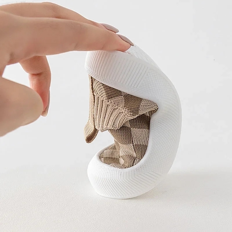 Spring Slipon Toddler Shoes Baby First Walkers Boys Girls Autumn NonSlip Classic Plaid Sneakers Sport Shoes w250725