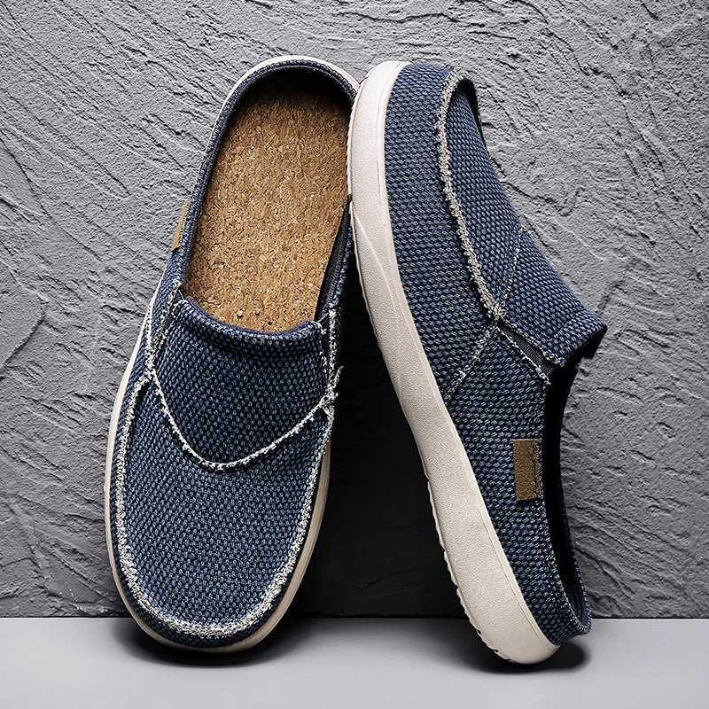 Summer Men Slippers Classic Outdoor Slip-on Canvas Shoes Men Light Breathable Flat Loafers Soft Indoor Home Casual Slippers Z250812