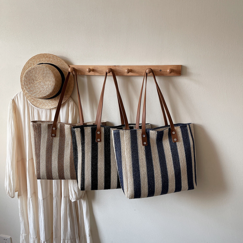 New Fashion Versatile Straw for Women Woven Shoulder Tote Handbag Beach Bag