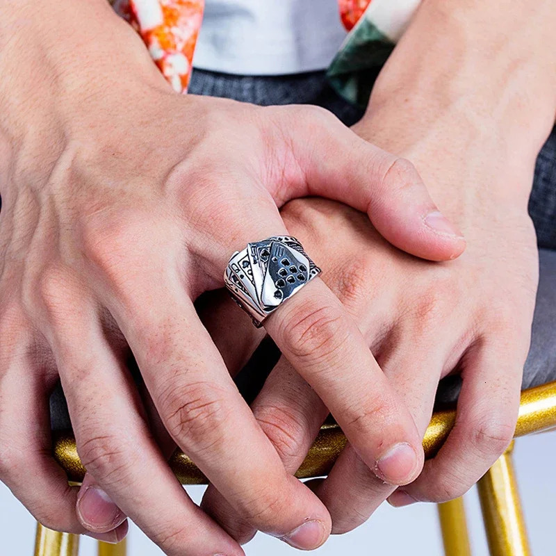 Lucky Poker Flush Ring Men Women Gold/Silver Color Stainless Steel Punk Biker Ring Hip Hop Playing Card Ring Magician Jewelry 250812