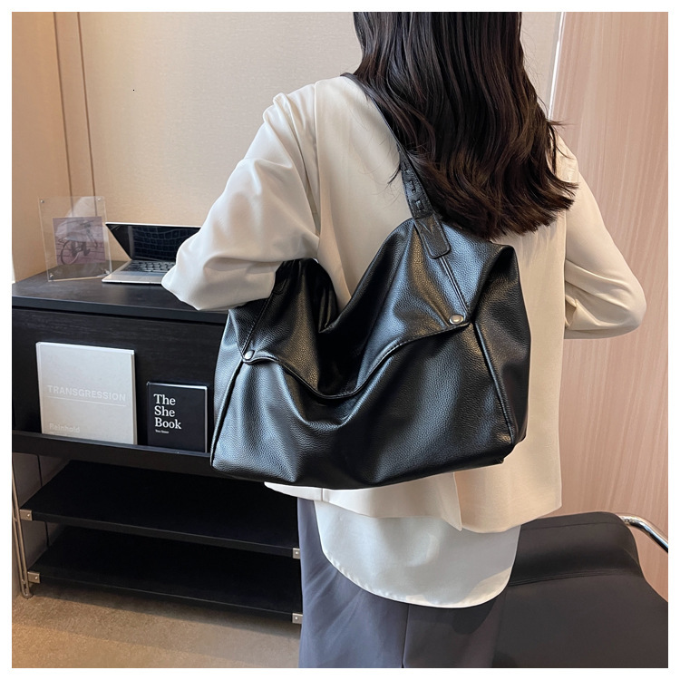 Designer Luxury Bag Bag Tote Bag Foreign Trade Women's Bag 2025 New Versatile Large Capacity Bag Women's Fashion Crossbody Bag Niche Shoulde