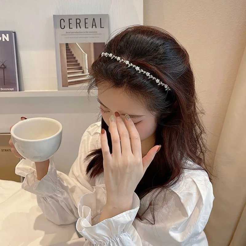 Fashion Vintage Advanced Alloy Pearl Flower Hairband for Girls Elegant Korean Hair Hoops Band Accessories X250812