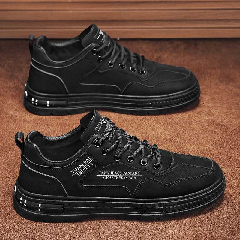 2025 new fashionable and trendy mens shoes casual sports shoes comfortable and versatile. Z250812