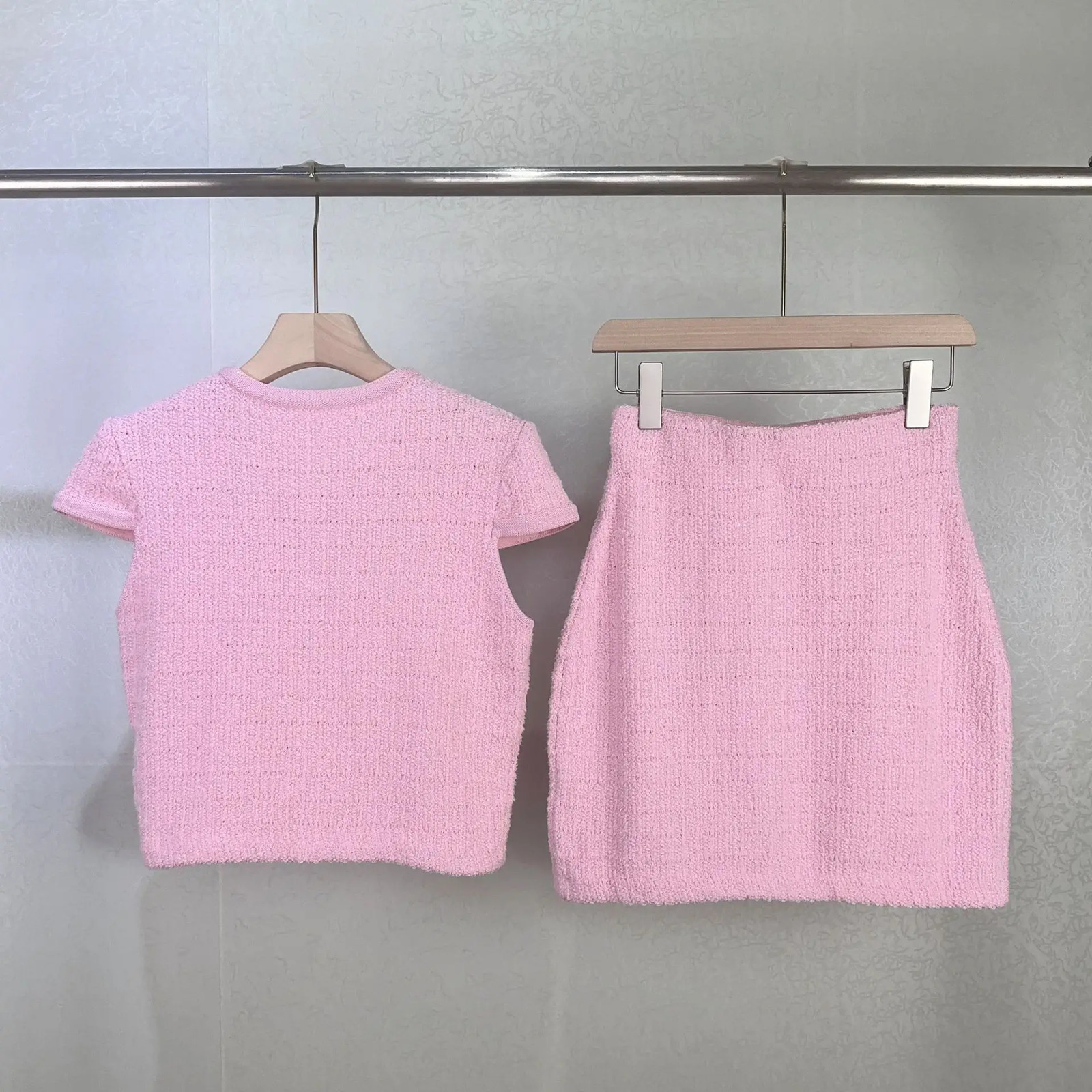 Quality Summer Autumn Diamond Knitted Two Piece Women Set Sweater Short Skirts 2pcs Outfits 250811