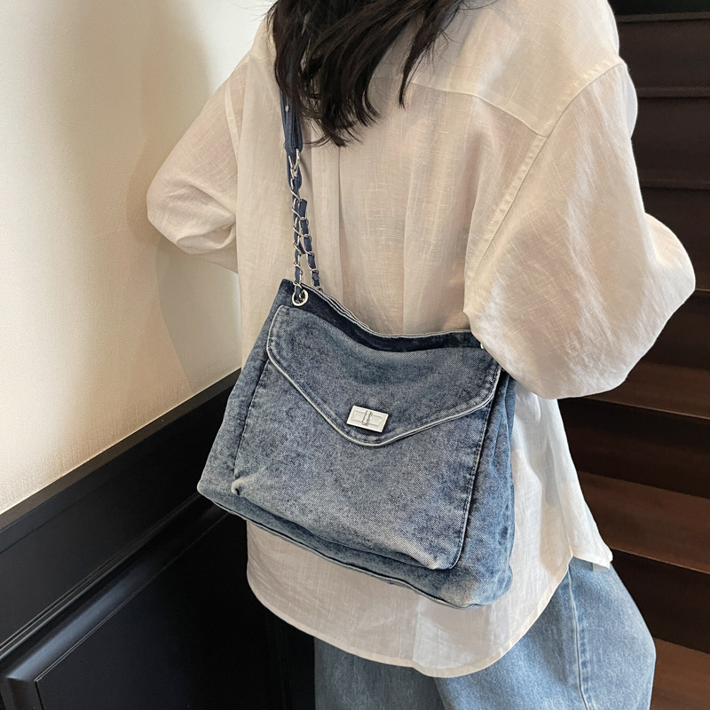 Summer Denim Large for Women New Trendy Fashion Workwear Style Tote Versatile Commuter Shoulder Crossbody Bag