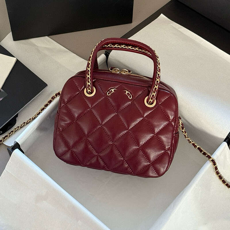 Designer Handbags Totes 25C Burgundy Crossbody Bags Shoulder Weaving Handle Totes Camera Bowling Purse Bright Summer