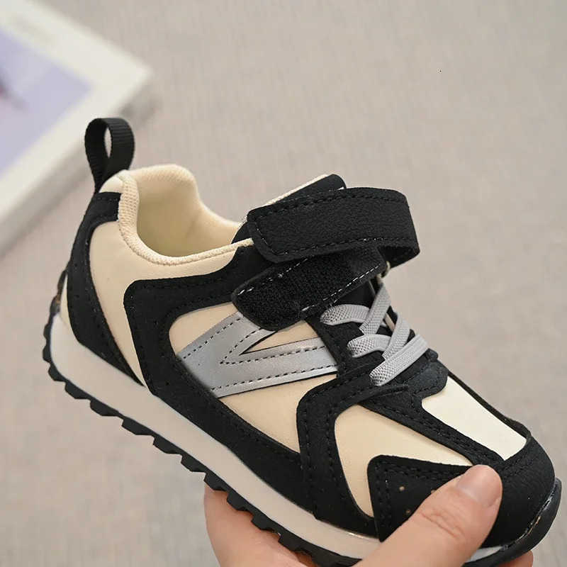 Kids Casual Shoes for Boys Girls 2025 Autumn Non-slip Toddler Athletic Sports Shoe Versatile Chic Comfort School White Sneakers T250812