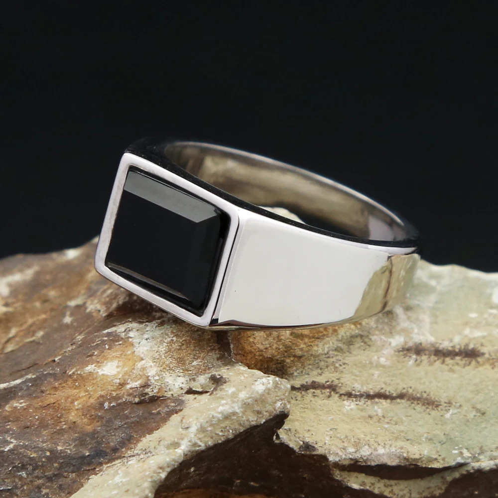 Classic Punk Geometric Black Stone Ring Stainless Steel Silver Color Square Simple Finger Rings For Men Women Fashion Jewelry 250812