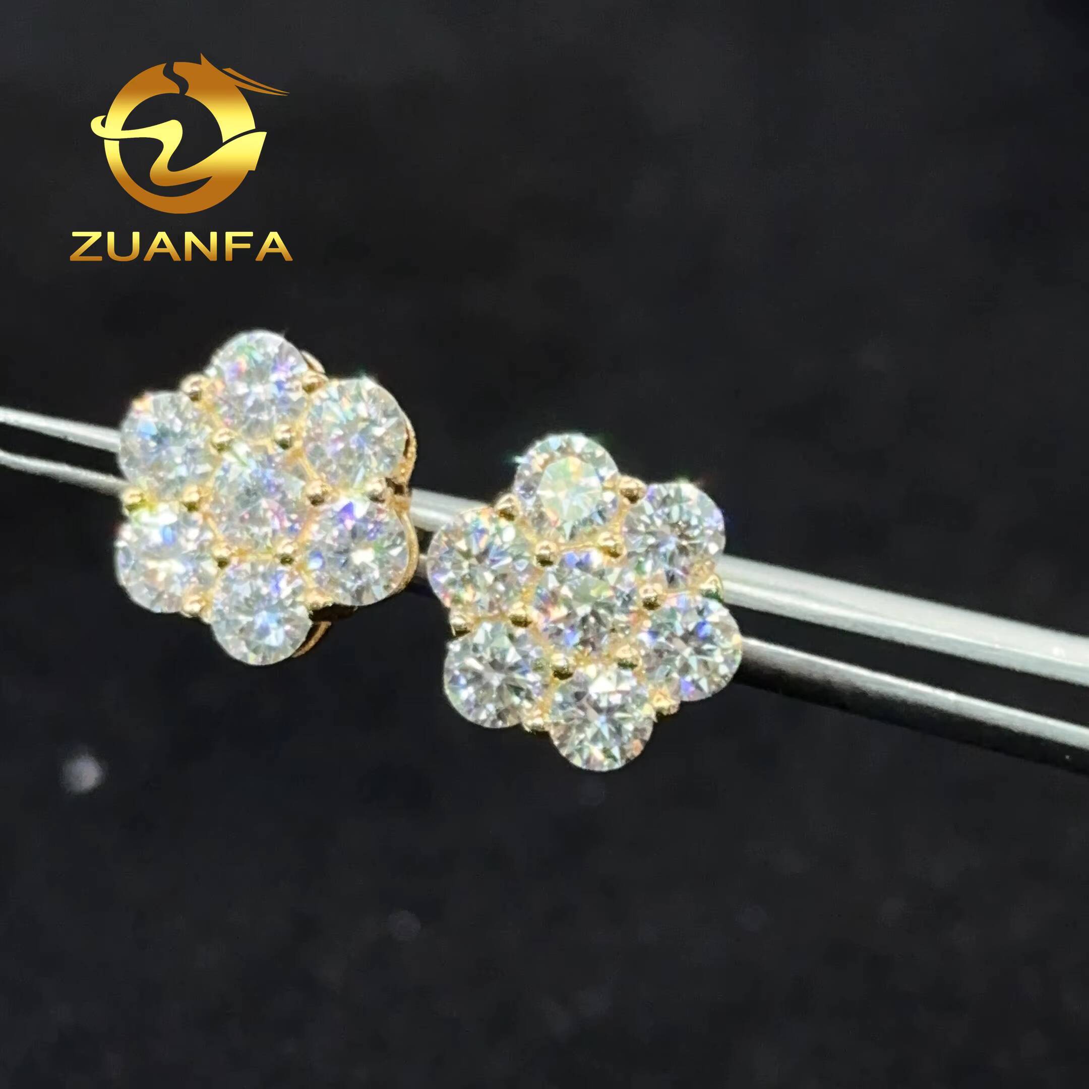 Trendy Women Flower Design Round Cut Stud Earrings for Women Pass Diamond test Iced Out 925 Silver Moissanite Screw Back Earring