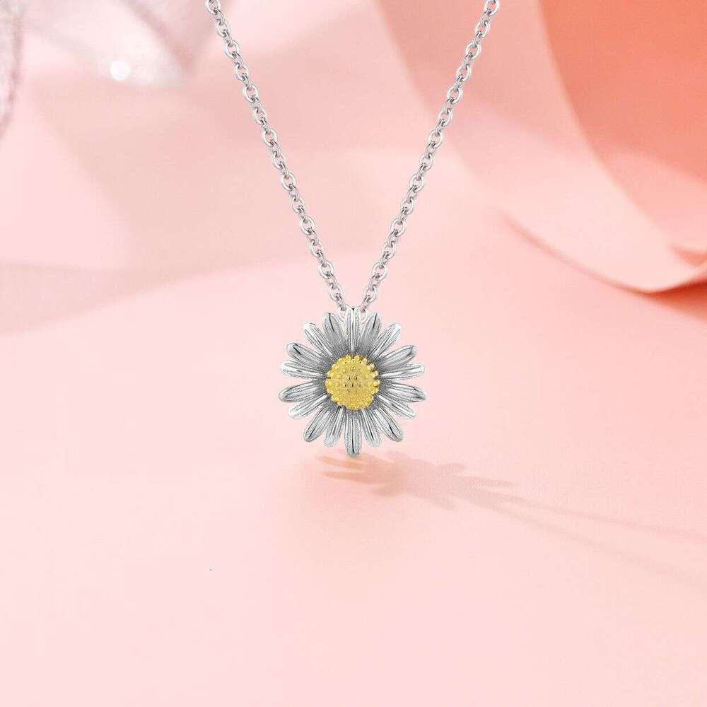 Little Daisy Necklace S Pure Sier Korean Fashion Suower Pendant Sweet Fresh Collarbone Chain Accessory