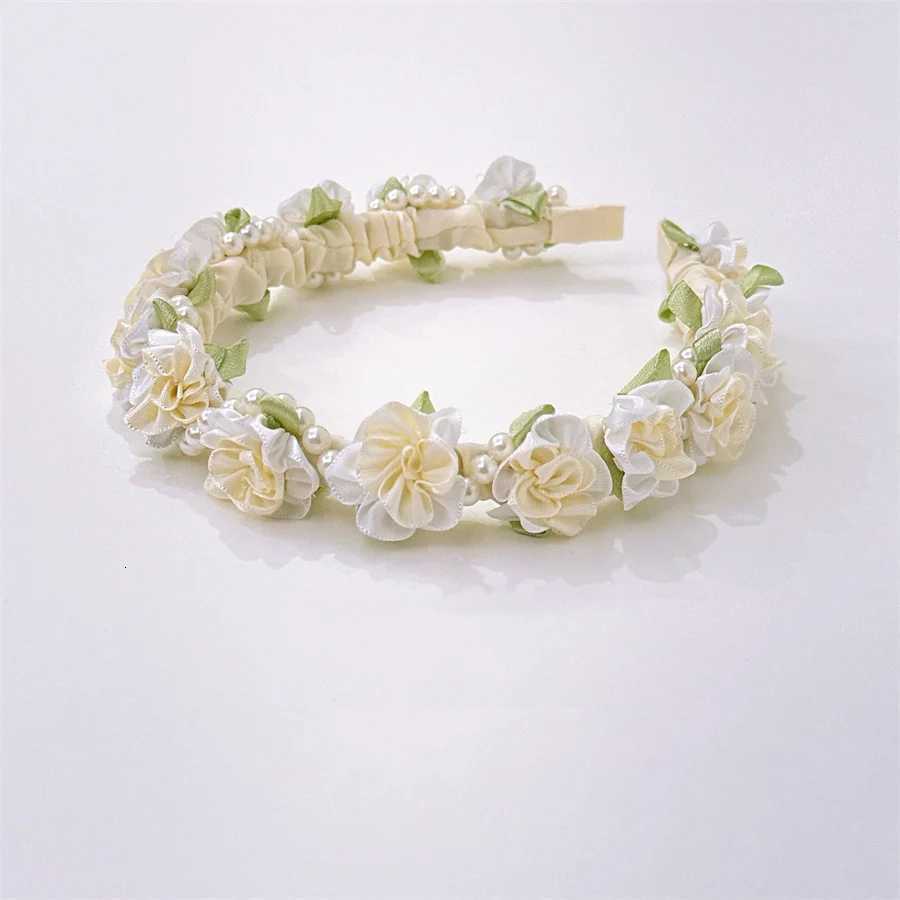Korean Fashion Floral Pearl Twist Band for Women Elegant Temperament High-Quality Mesh Sweet Band Accessories X250812