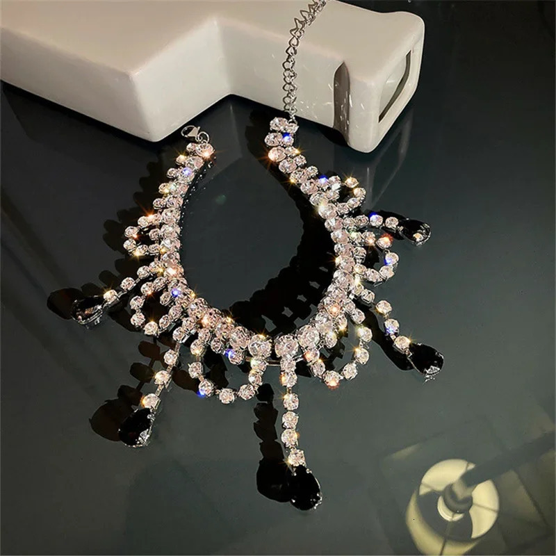 FYUAN Black Water Drop Crystal Choker Necklaces for Women Long Tassel Rhinestones Necklaces Statement Jewelry 250807