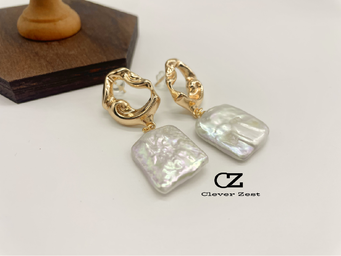Natural freshwater baroque earrings Irregular square baroque pearls Gold-plated craftsmanship Retro elegant design Party earrings