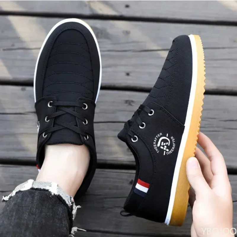 Man Canvas Shoes Fashion Platform Sneakers for Men Casual Walking Breathable Shoes Male Loafers Mens Shoes 2025 Z250812