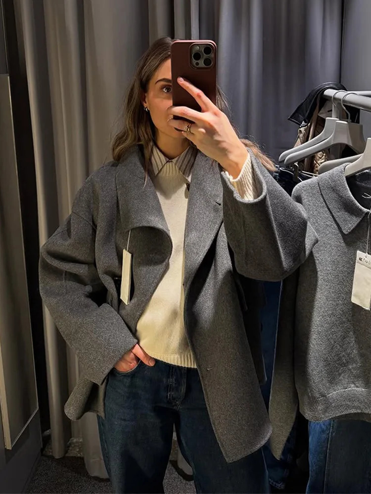 Casual Solid Women Woolen Coats Chic Short Long Sleeve Stand Collar Female Coat Autumn Winter Urban Lady Street Jacket 250809