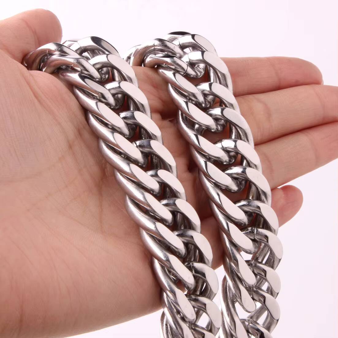 Hot Sale Hip Hop Titanium Steel 8-19mm Cuban Link Chain Fashion Personalized Thick Chain Stainless Steel Cuban Necklace for Men