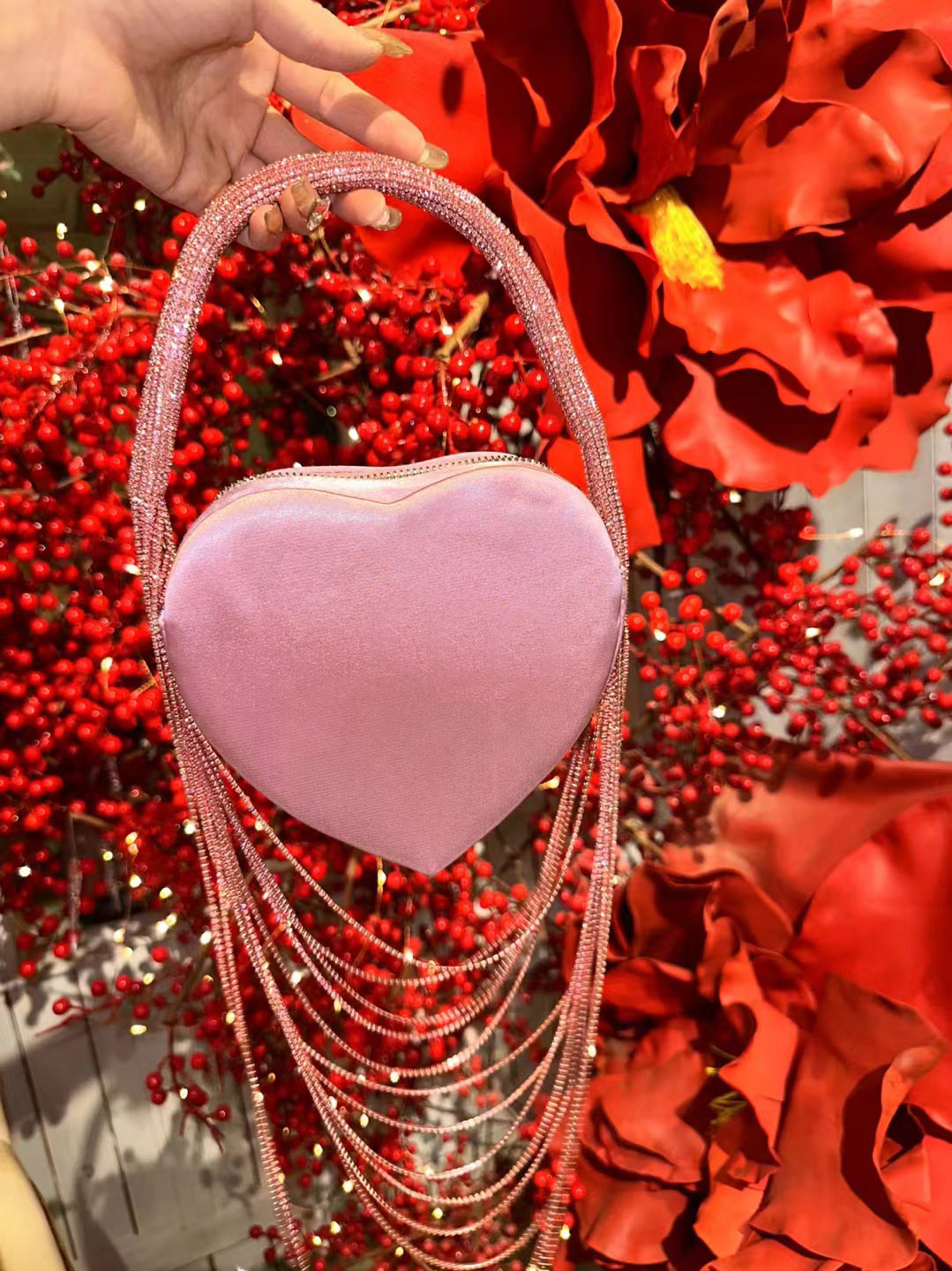 trend new laser bag elegant heart shaped claw shaped diamond tassel handbag designer bag shoulder bag women s crossbody bag