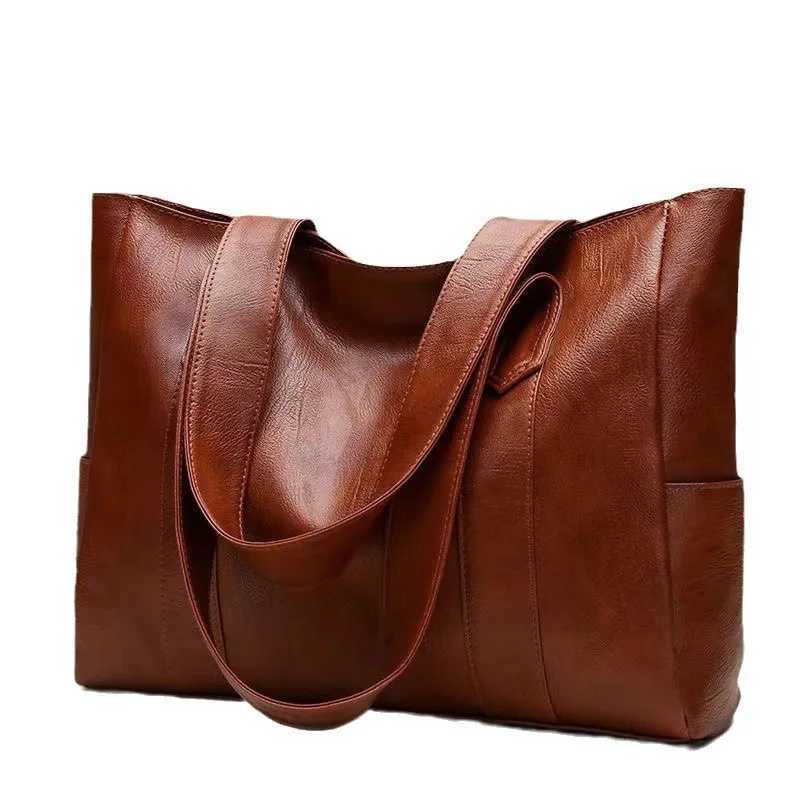 Vintage Large Capacity Tote Bag Vegan Shoulder Bag Womens Casual Handbag For Commute Crossbody Bags For Women Sac A Main XJ250813