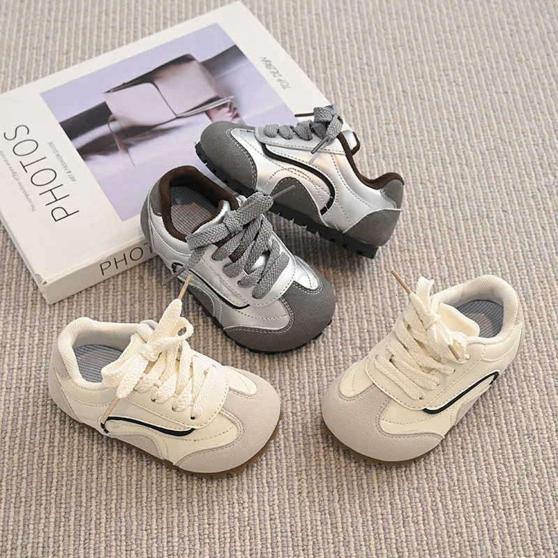2025 Autumn New Baby Sneakers Soft Sole Walking Shoes Breathable Boys Shoes Fashion Girls Shoes Versatile Girls Sports Shoes M250812