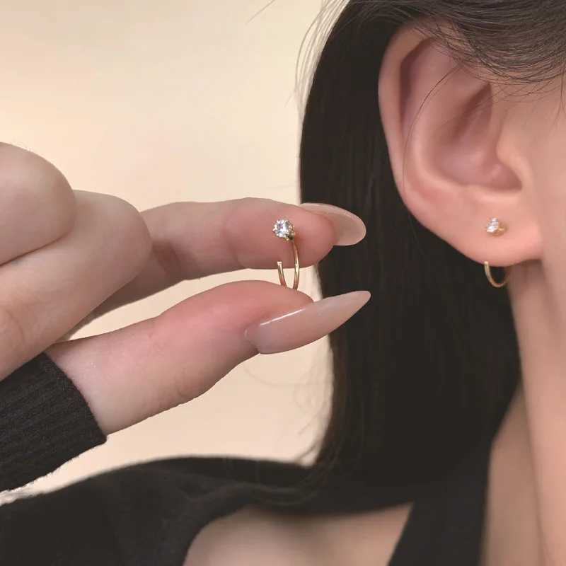 Elegent Minimalist Zircon Stud Earrings for Women Fashion Korean Ear Piercing Delicate Earrings Wedding Party Girl Jewelry Gifts Y250812