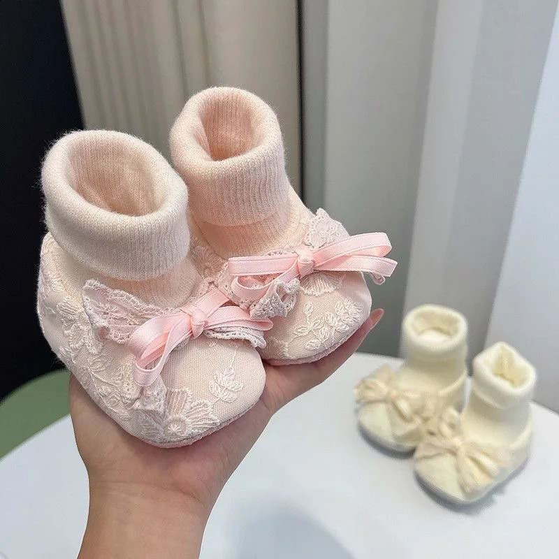 Fashion Style Baby Boots Cute High Quality Soft NonSlip Sole 01 Year Old born Walking Shoes 250812