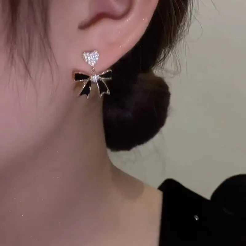 Simple Black Bow Earrings for Women Fashionable Personalized Beautiful Daily AccESSories Party Jewelry Premium Gifts Y250812