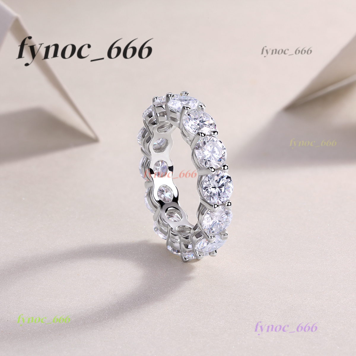 925 Sterling Silver Ring with 1ct Moissanite Center Stone Luxury Design for Special Occasions