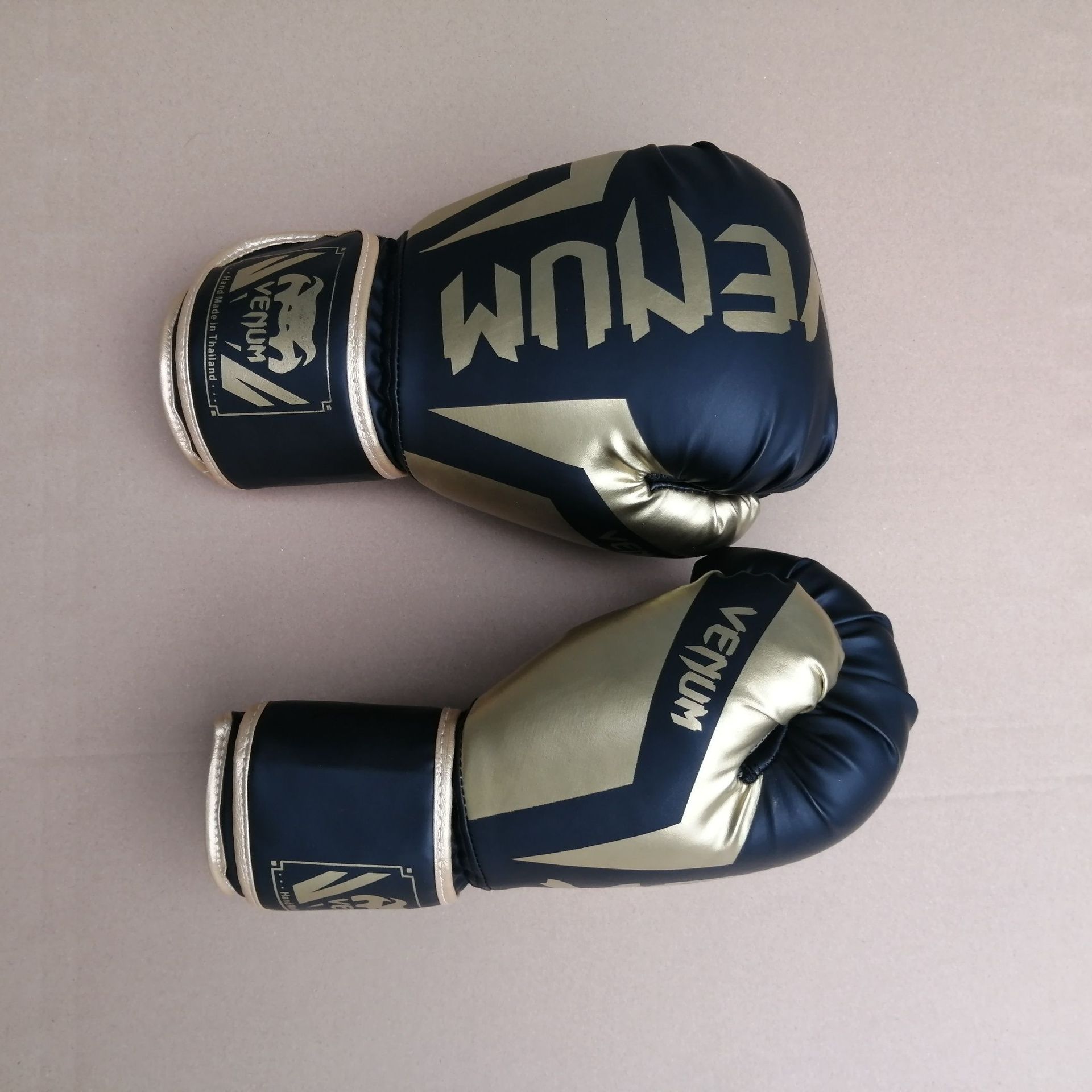 Adult boxing gloves, men's and women's fighting Sanda sandbag competition boxing gloves professional level children's boxing gloves