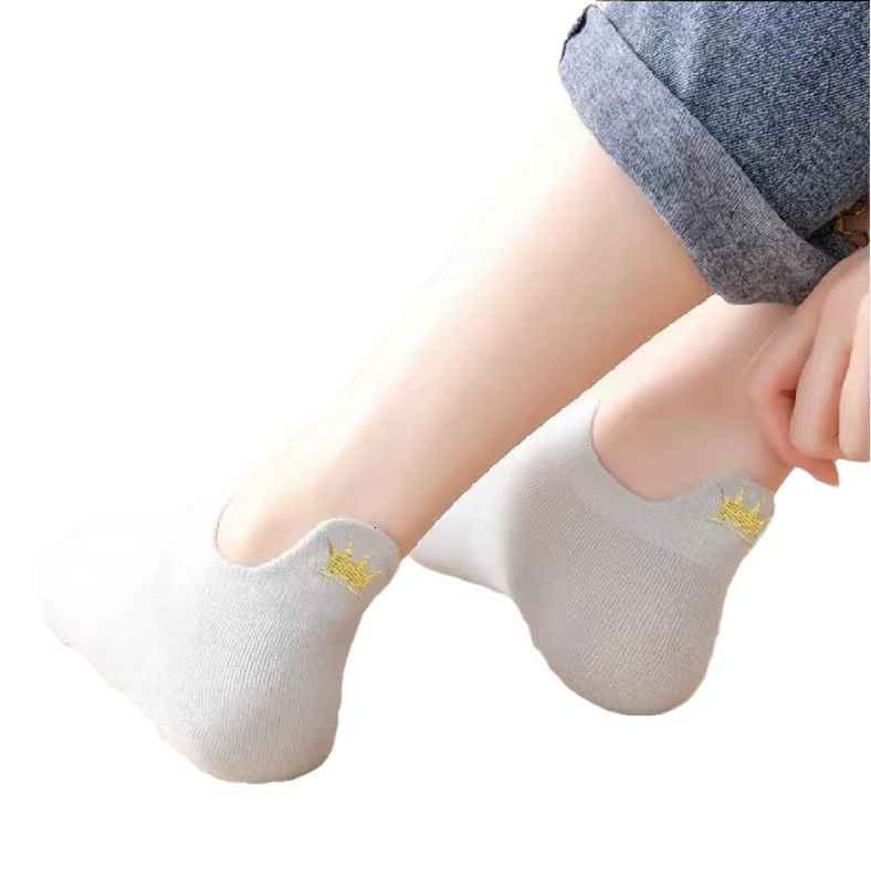 Crown Boat Socks for Women, Mesh Summer Thin Trendy Shallow Mouth Short Tube Socks, Jacquard Style, Breathable, Non-Embroidered, Odor-Resistant