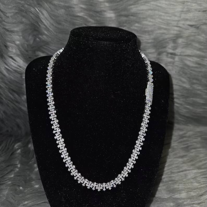 8mm Cuban Link Chain Hiphop Men Cross Charm 925 Sterling Silver Iced Out VVS Moissanite Cuban Chain