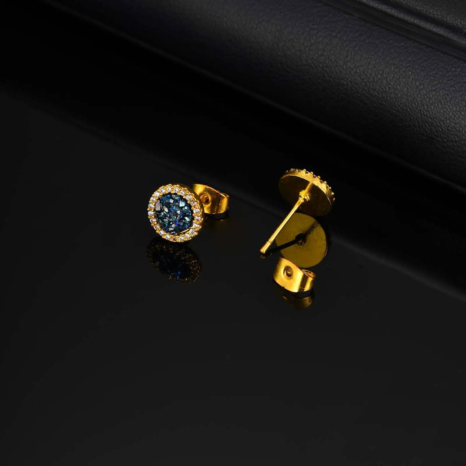 Hiphop Broken Zircon Stud Earrings for Men BoysAnti Allergy Round Small Metal EarringsRock Punk Jewelry Gifts 250812