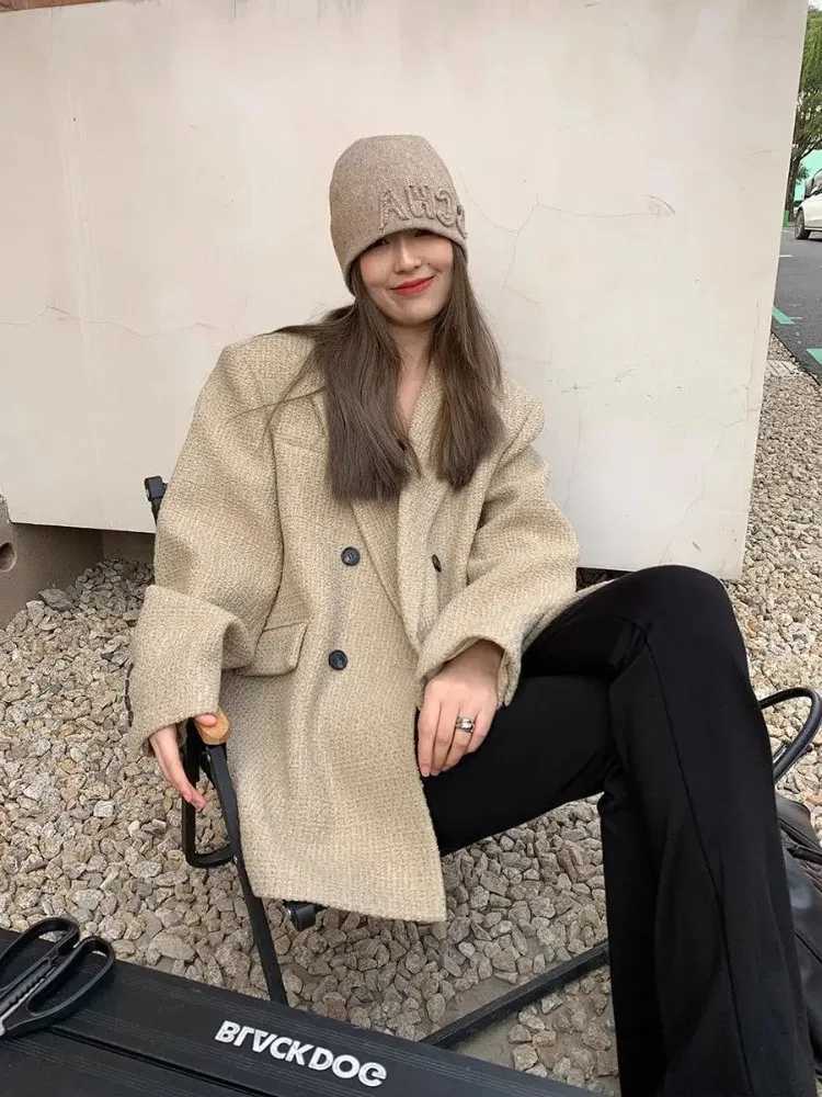 UNXX Small Fragrant Style Coarse Woolen Suit Jacket Retro Casual Solid Color Loose Double Breasted Woolen Blazer Coat Womens Z250813