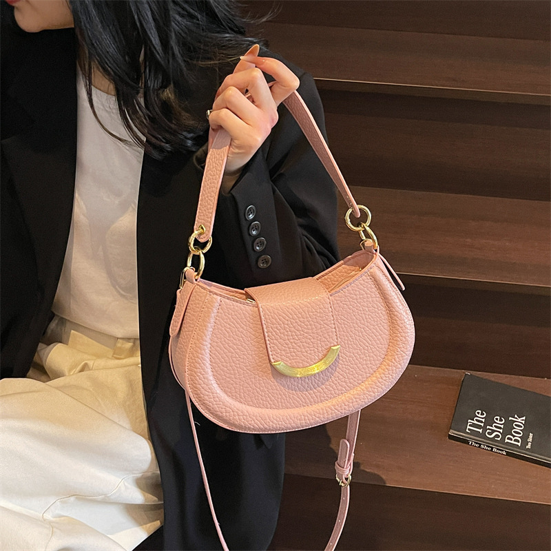 2025 New Saddle Bag Fashion Trend Crossbody Bag Designer Single Shoulder Underarm Bag
