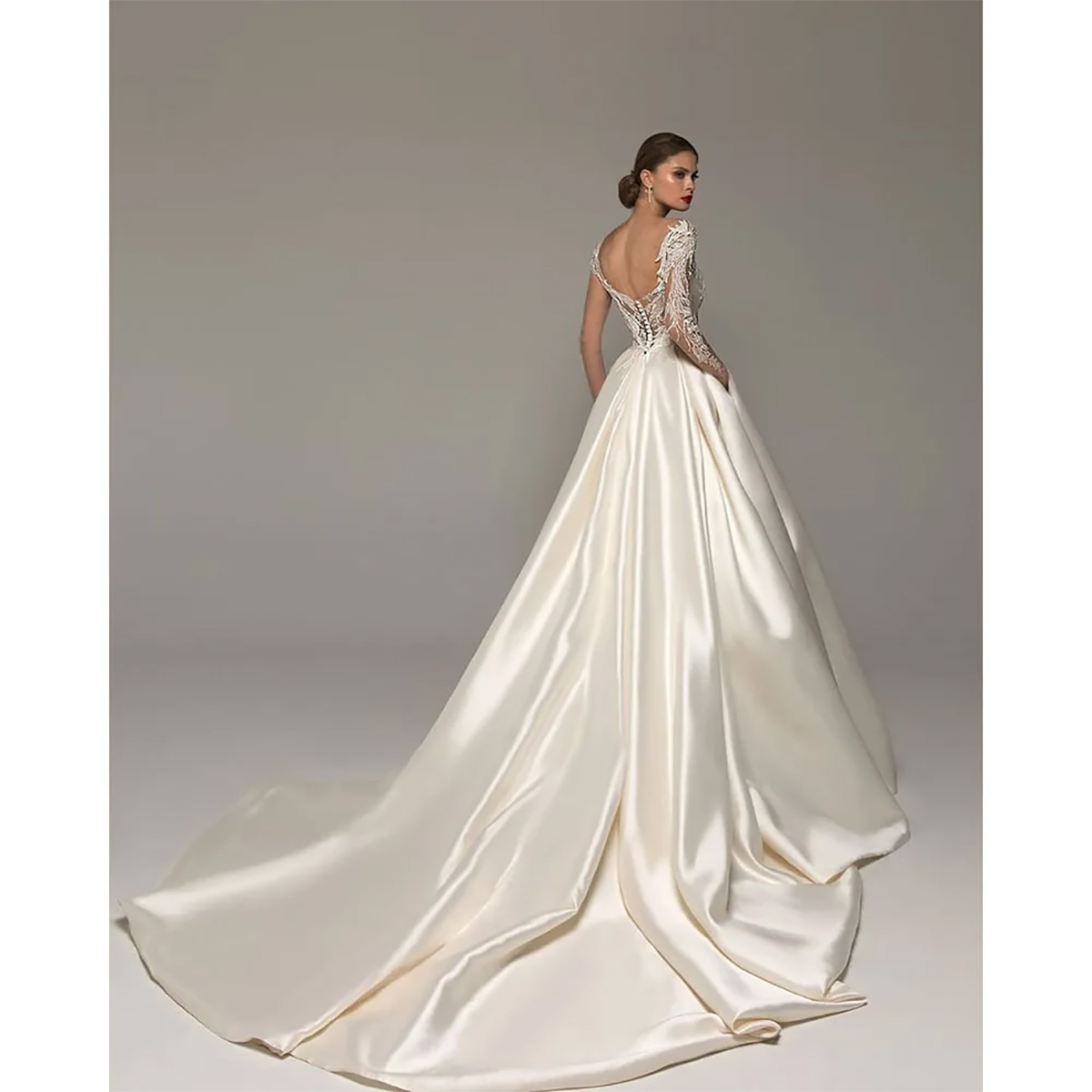 Vintage Satin Wedding Dresses A Line Long Sleeves Princess Style Bridal Gowns with Cathedral Train Custom Made Backless Dresses for Castle Engagement