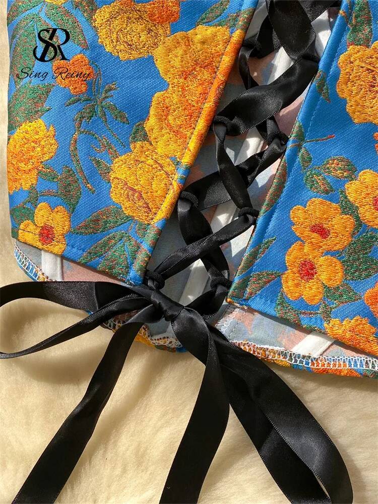 2025 sleeveless backless floral mini vest street trend wear strapless slim fit beach top new designer top