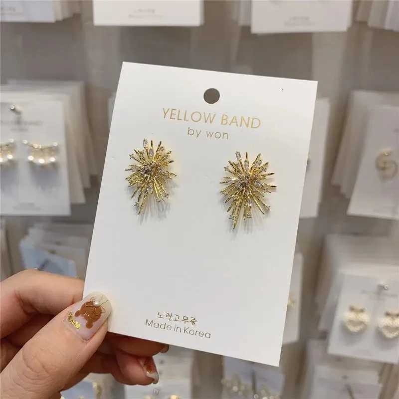 New Korean Personality Firework Flowers Elegant Women Gold Plated Stud Earring Women Zircon Wedding Party Jewelry Accessories Y250812