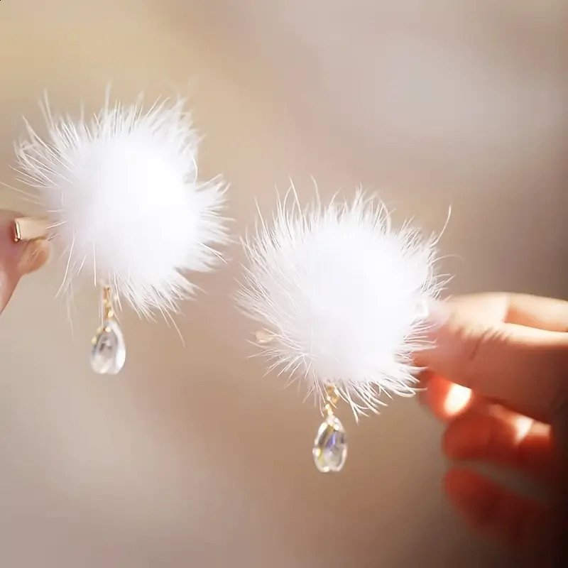 Plush Ball Hairpin Mink Teardrop Pendant Soft and Fluffy Hair Accessories for Children and Women 250812