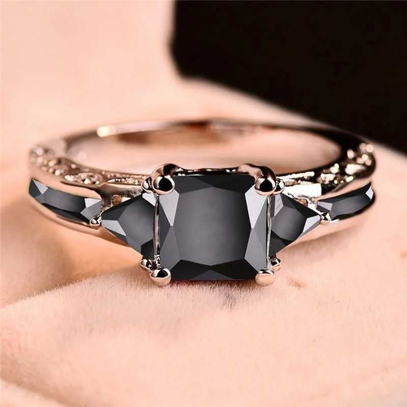 Delicate Silver Color Trendy Ring for Women Elegant Princess Cut Inlaid Black Zircon Stones Wedding Ring Engagement Jewelry W250812