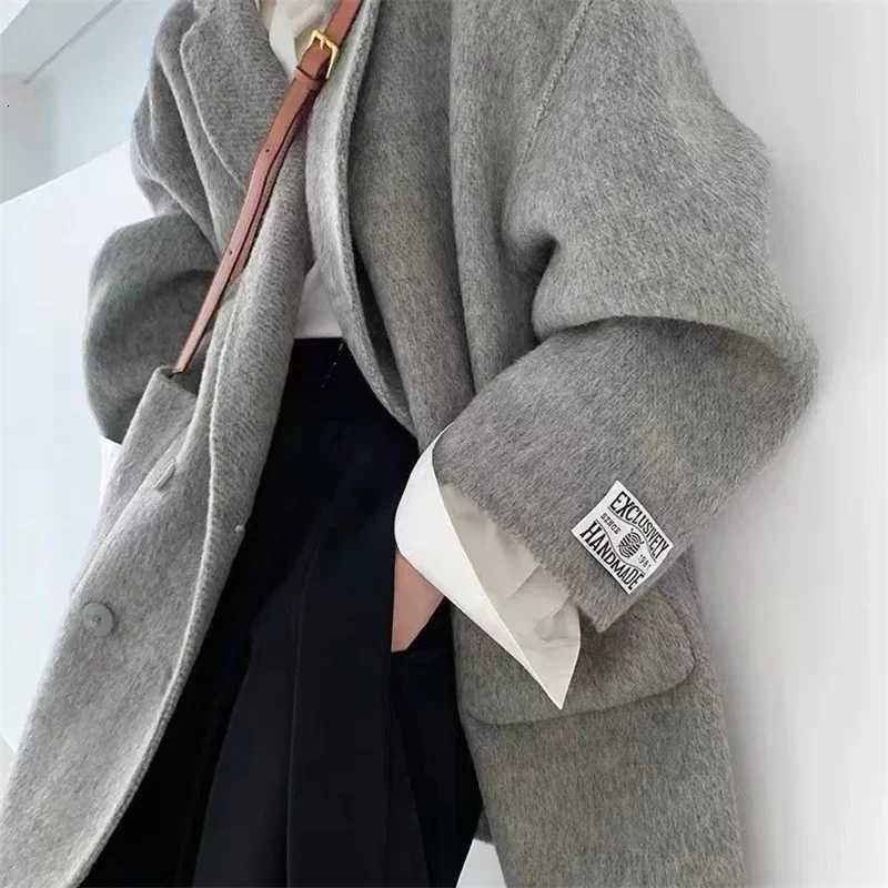 Korean Loose Long Sleeve Turn-down Collar Solid Woolen Coats Women Double-faced Cashmere Coat Winter 2025 Autumn Z250813