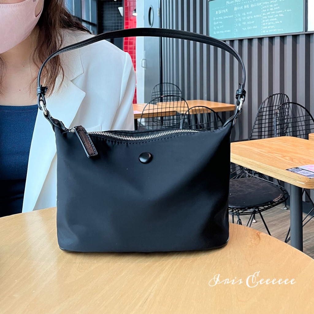 2025 Summer Lightweight Waterproof Nylon Fabric Underarm Single Shoulder Crossbody Small Bag for Women Korean Version Ins Style Dumpling Handbag ddmym
