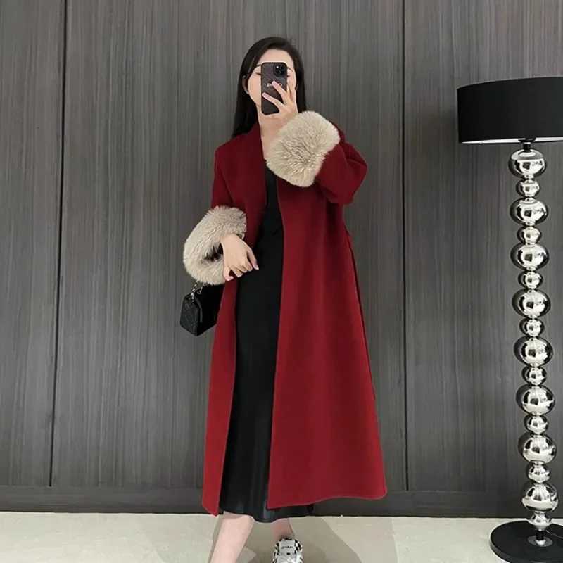 2025 New Spring Winter Warm Long Woolen Coat Women Elegant Warm Wool Blend Trench Coat With Belt Fashion Outerwear Z250813
