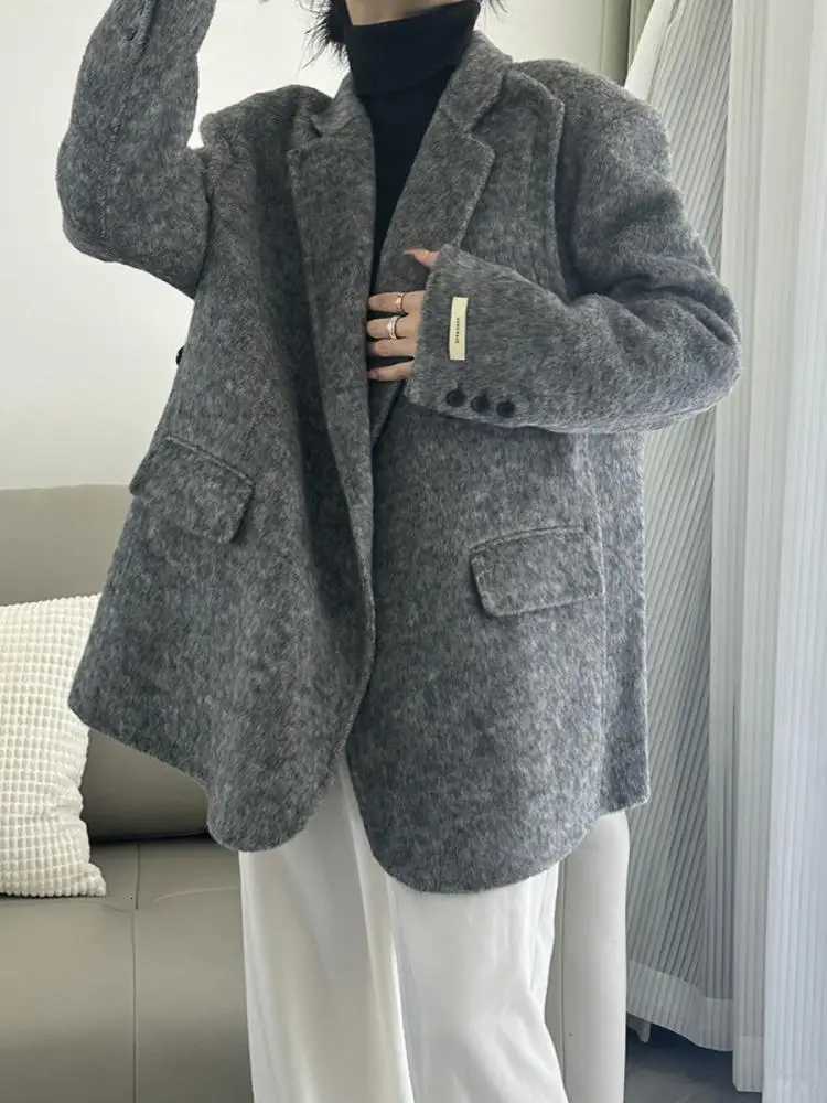 2024 Autumn and Winter Handmade Short Women Wool Coats Outerwear Niche Design Suit Collar Office Lady Woolen Jackets Z250813