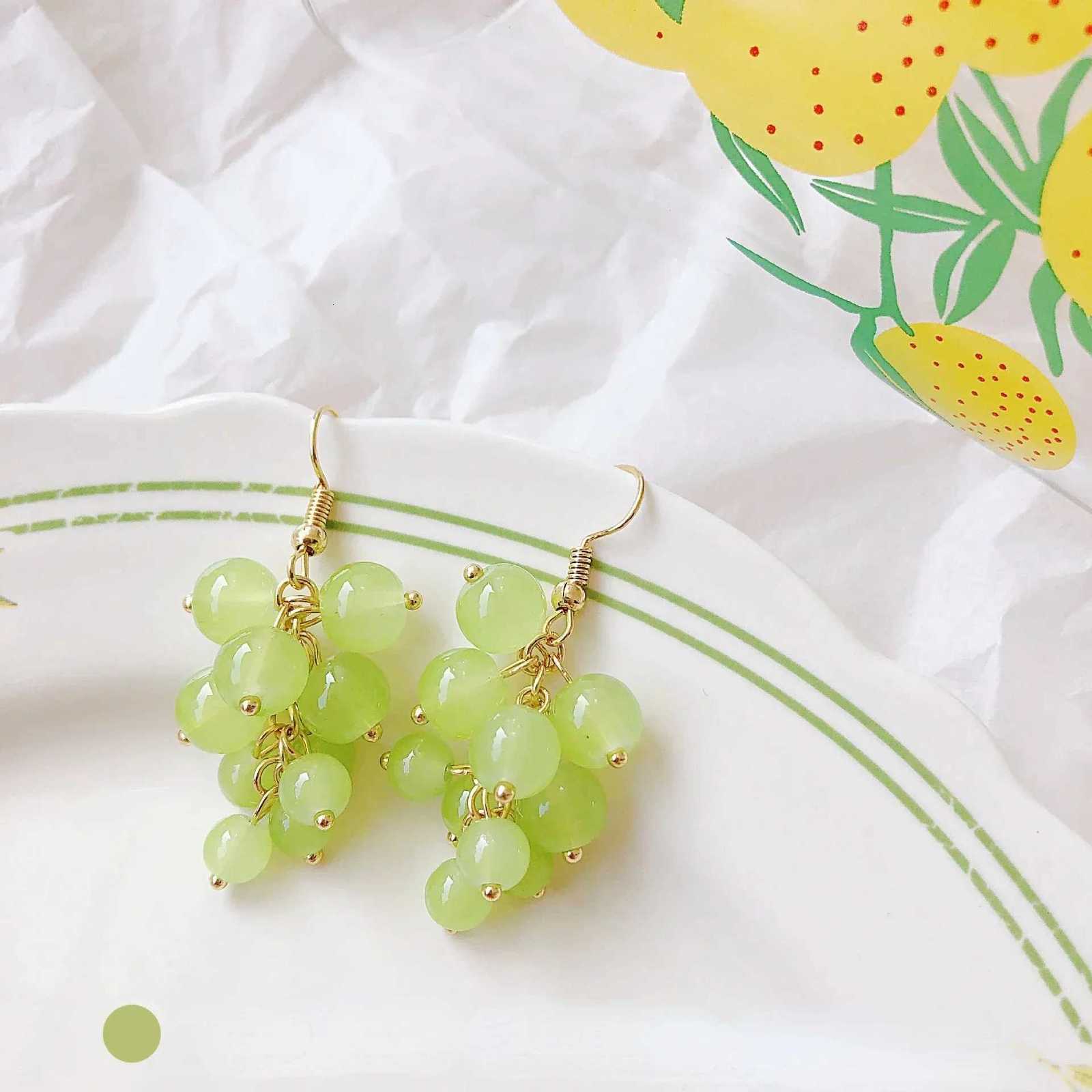Fashion Grape Earrings For Women Simple Cute Fruit Drop Dangle Hook Earring Party Trendy Jewelry Accessories Gift Y250812