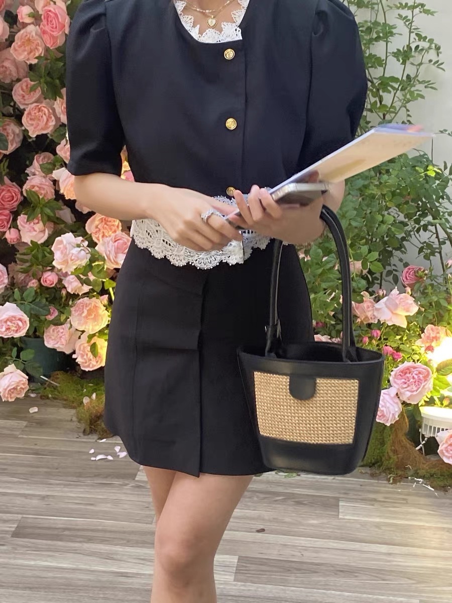 2025 New Shaped Straw Summer Beach Matching Patchwork Color Block Ins Simple Style Woven Women's Bag ddmymarket