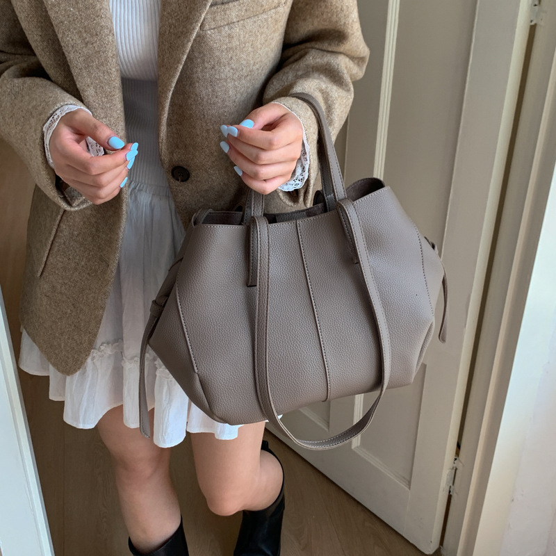 Shoulder Bag Commuting Handbag 2025 New Style Women's Designer Handbag High-end Office Women's Mother And Daughter Bag Outdoor Vacation Bag 