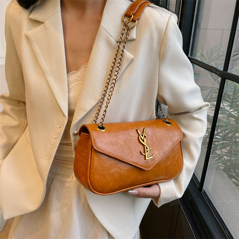 Designer bag free shipping hot Light luxury outdoor flap bag simple and versatile casual crossbody bag