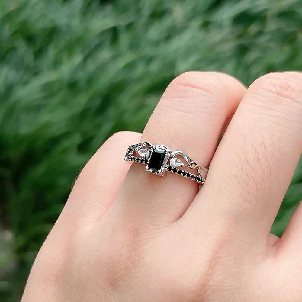 Game Love and Deep Space Sylus Rings Cosplay Black Gemstone Couple Ring Alloy Adjustable Jewelry Accessories Christmas Gift W250812